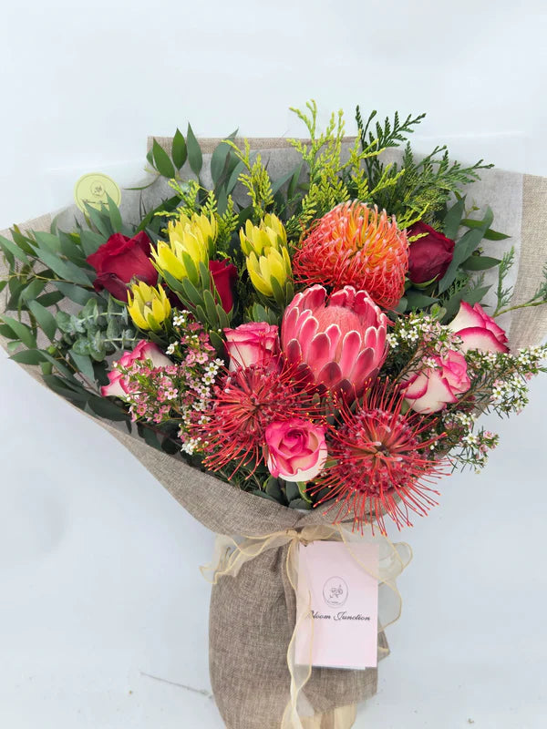 Native Flowers & Rose Bouquet – Fresh Handcrafted Floral Arrangement