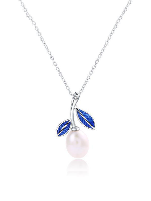 Leaf Pattern Pearl Necklace