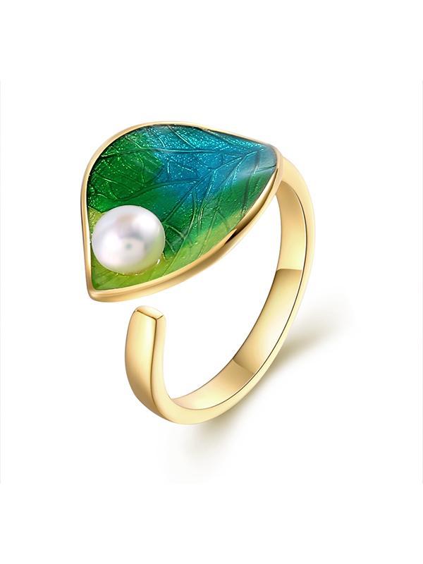 Leaf Pattern Pearl Ring
