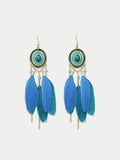 Blue feather earing for vacation