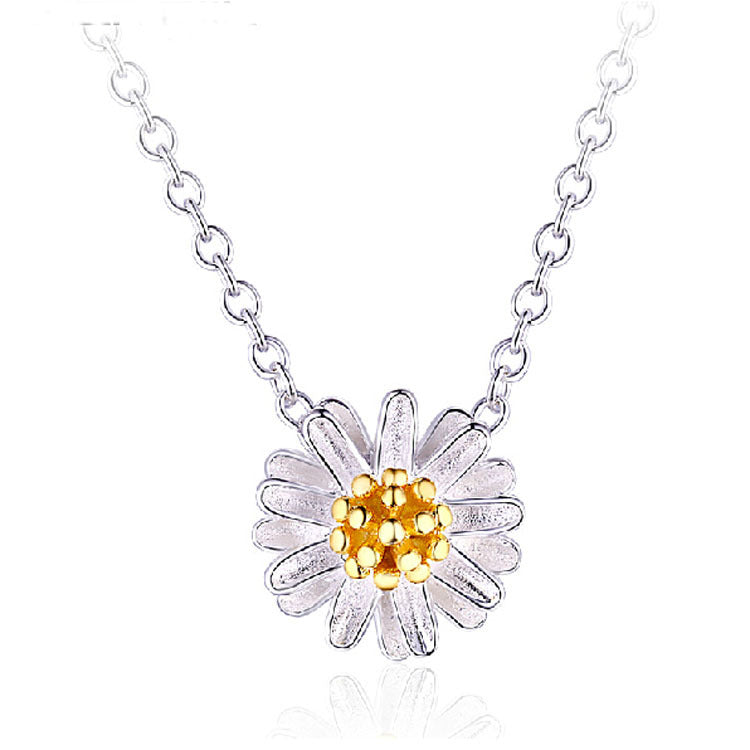 Fashion simple sweet girl heart Sen small daisy pendant clavicle necklace