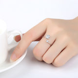 Fashion lucky flower ring