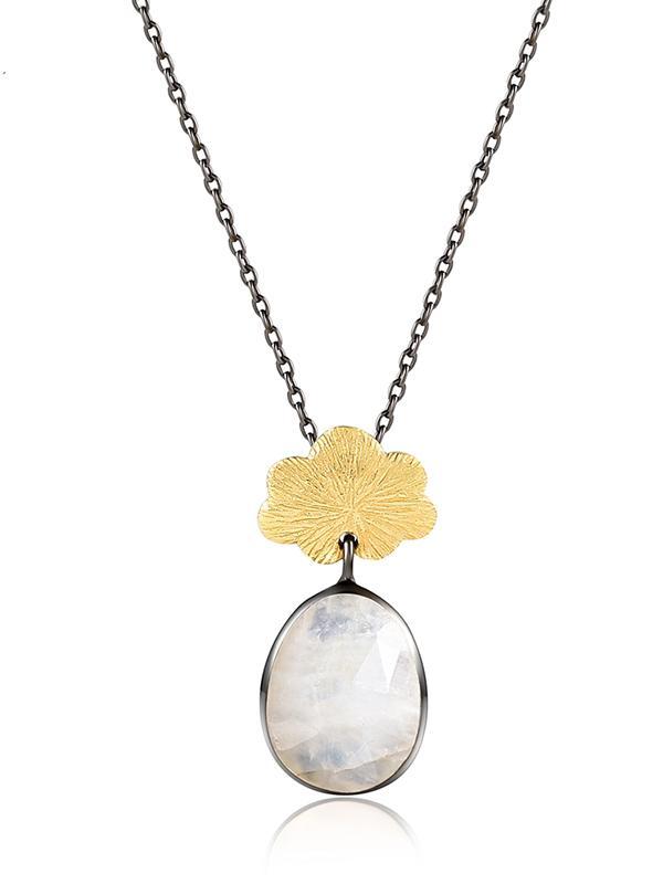 Flower Pattern Necklace