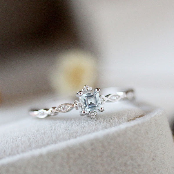 Fashion Europe and America set topaz blue sea zircon ring