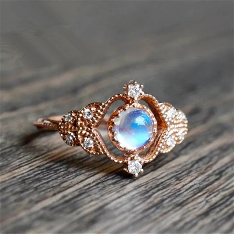 New European and American fine moonstone ring
