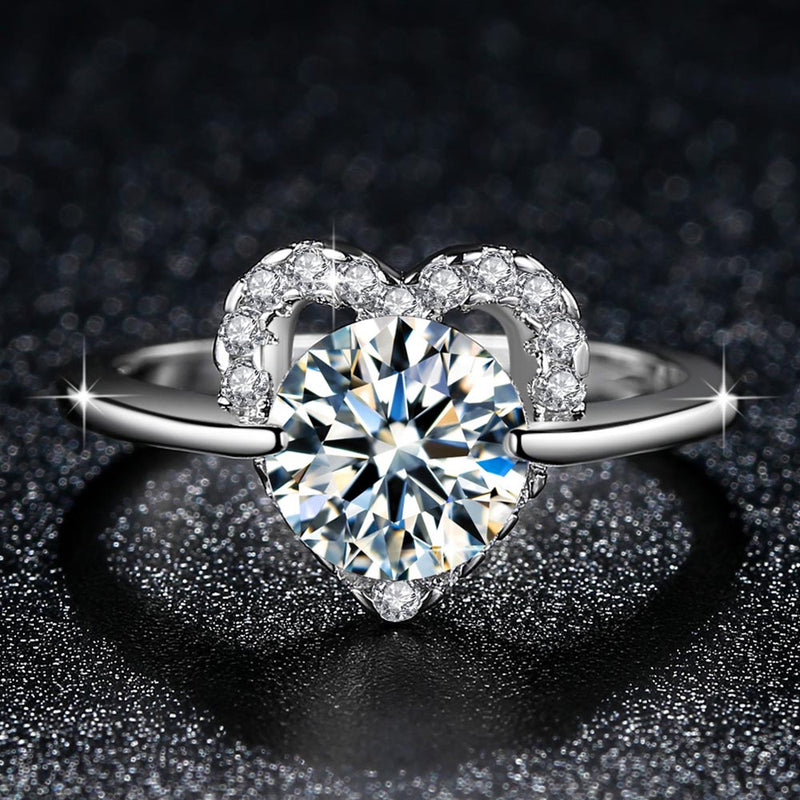 Stylish Heart Rings for Women Round Cubic Zircon Inlay