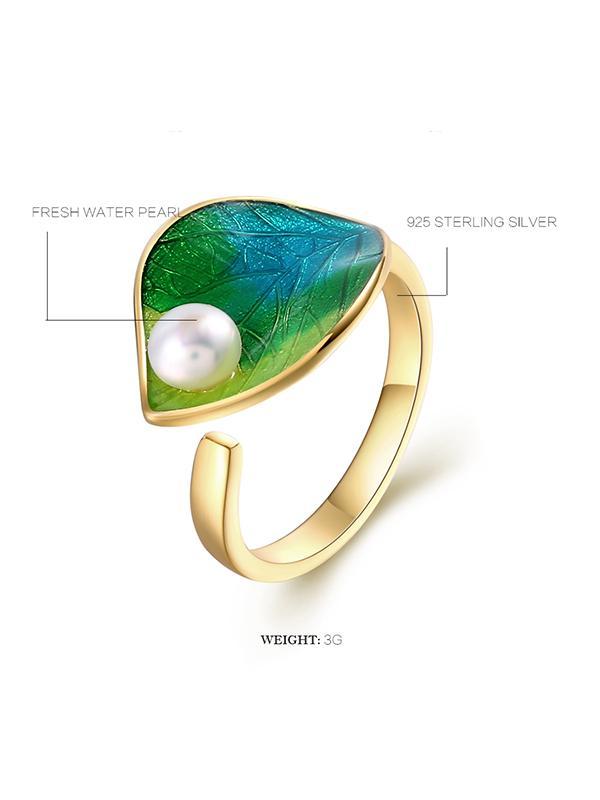 Leaf Pattern Pearl Ring