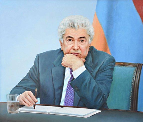 F&S Gift Store Hyper Realism Custom Portrait Painting